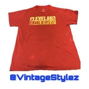CLEVELAND CAVALIERS TEE 23 LEBRON JAMES VTG
